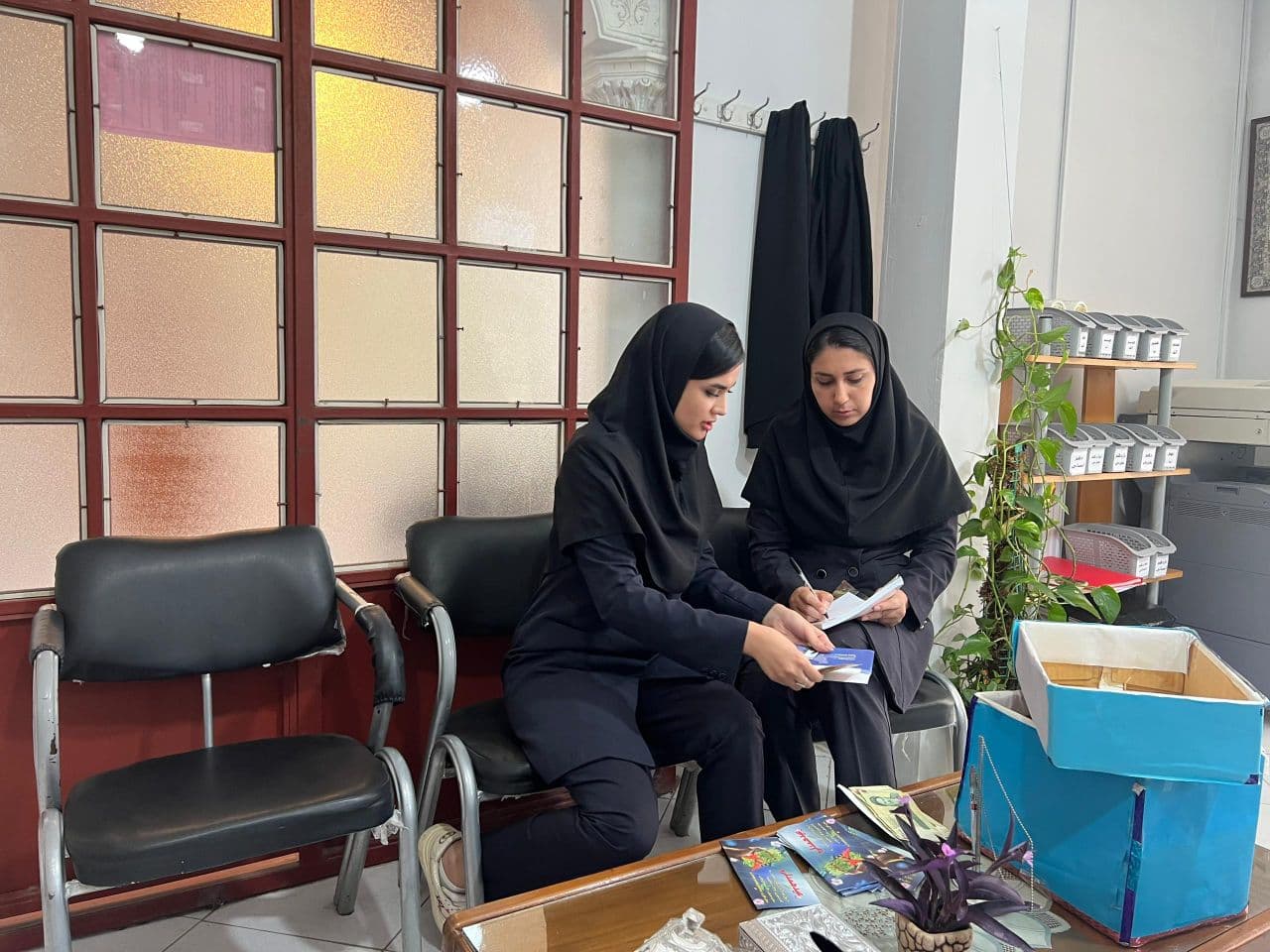 شمارش پاکت های نقدی جشن عاطفه ها دوره اول ودوم افروز